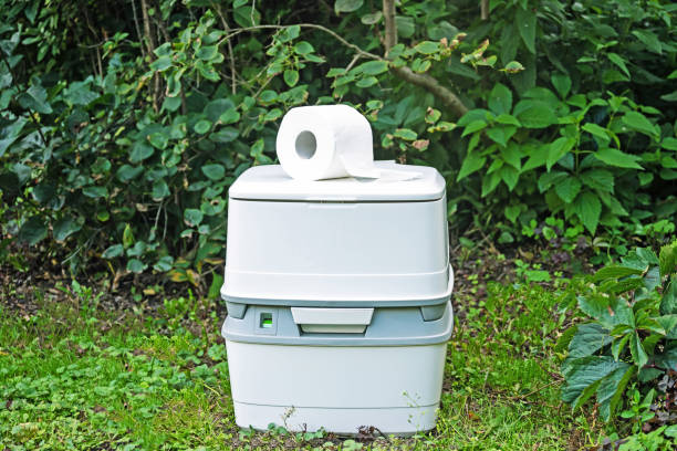 Portable Toilet Options We Offer in Kualapuu, HI